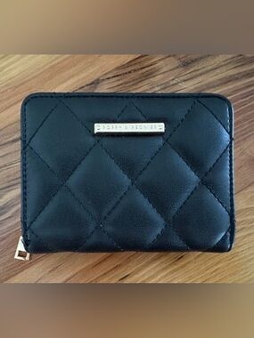 Poppy & Peonies Quilted Black Wallet with Gold Hardware